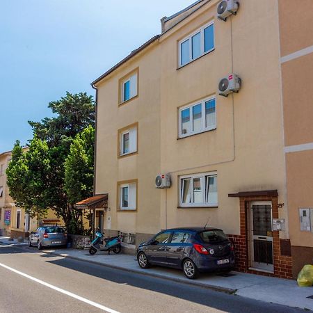 Apartments&Room ART Crikvenica Buitenkant foto