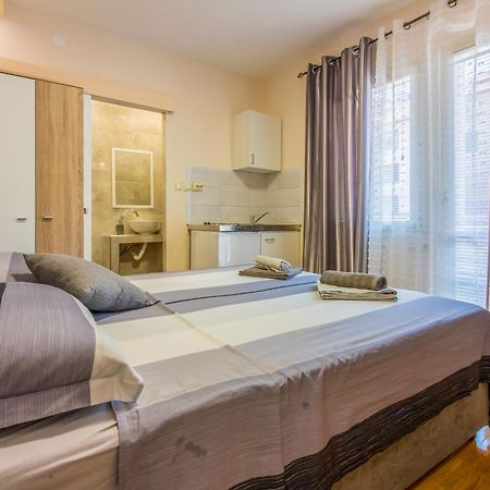 Apartments&Room ART Crikvenica Buitenkant foto