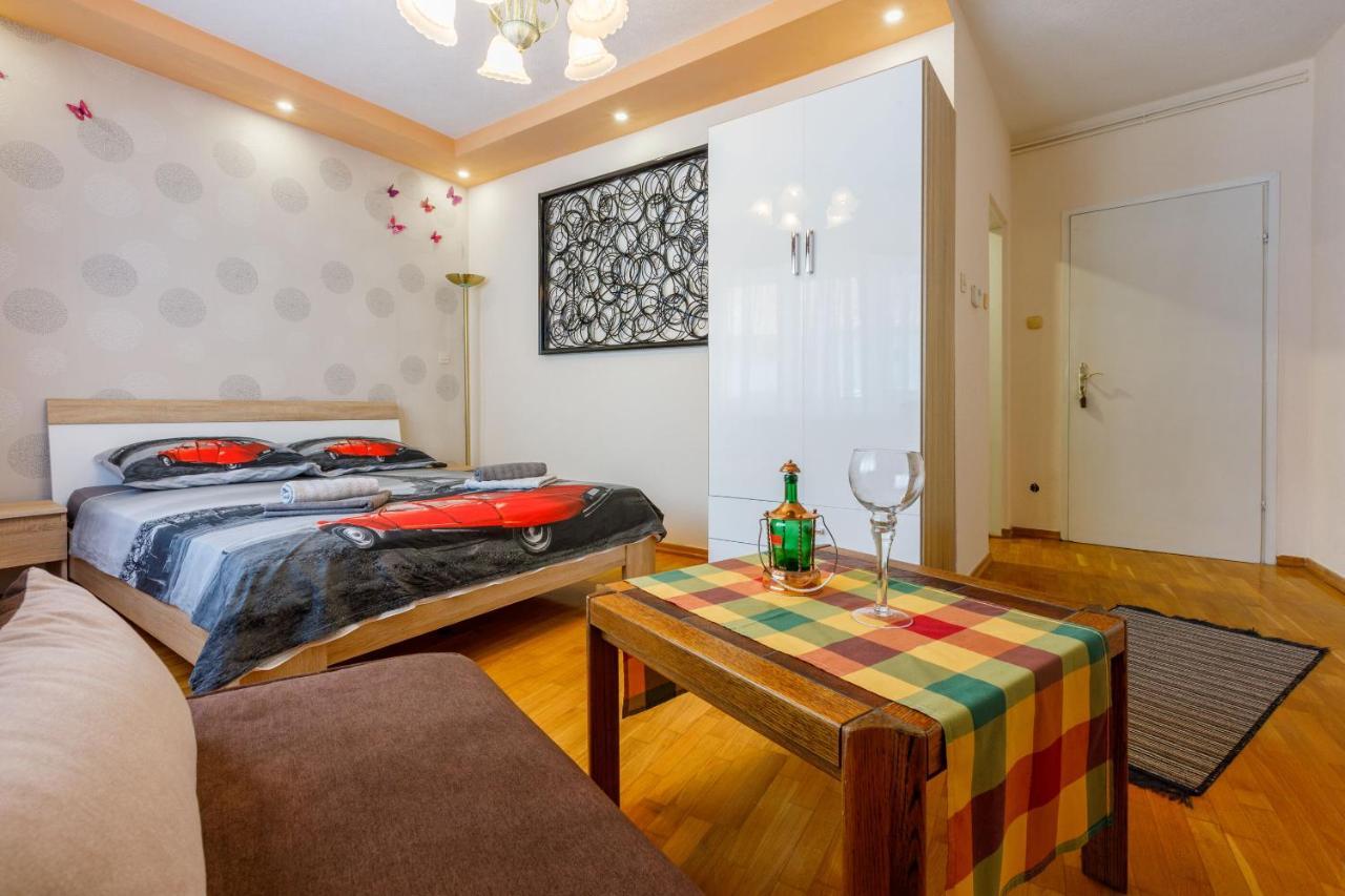Apartments&Room ART Crikvenica Buitenkant foto