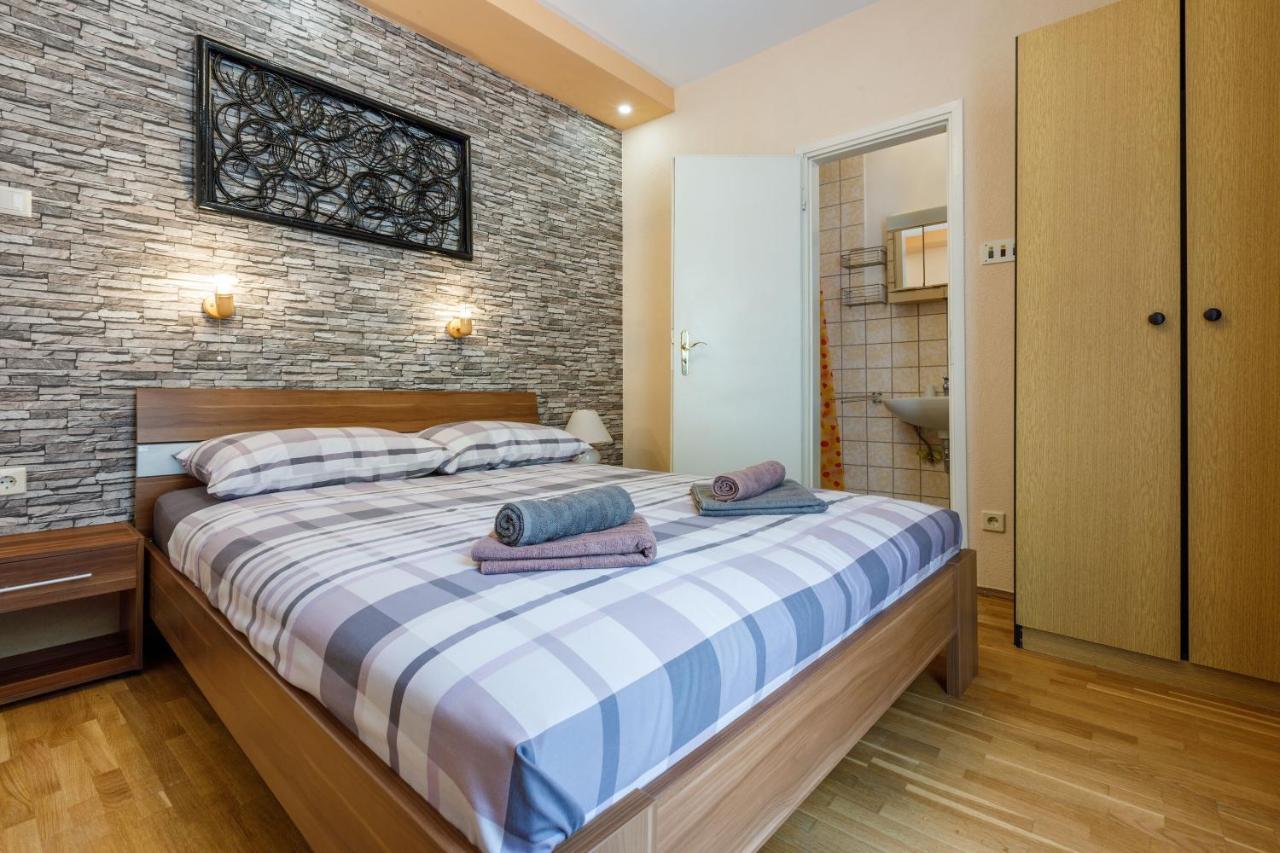 Apartments&Room ART Crikvenica Buitenkant foto