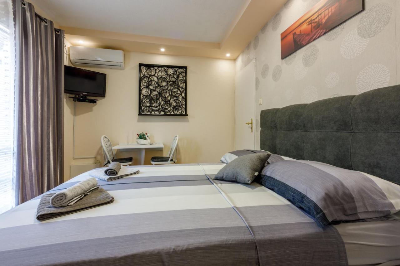 Apartments&Room ART Crikvenica Buitenkant foto