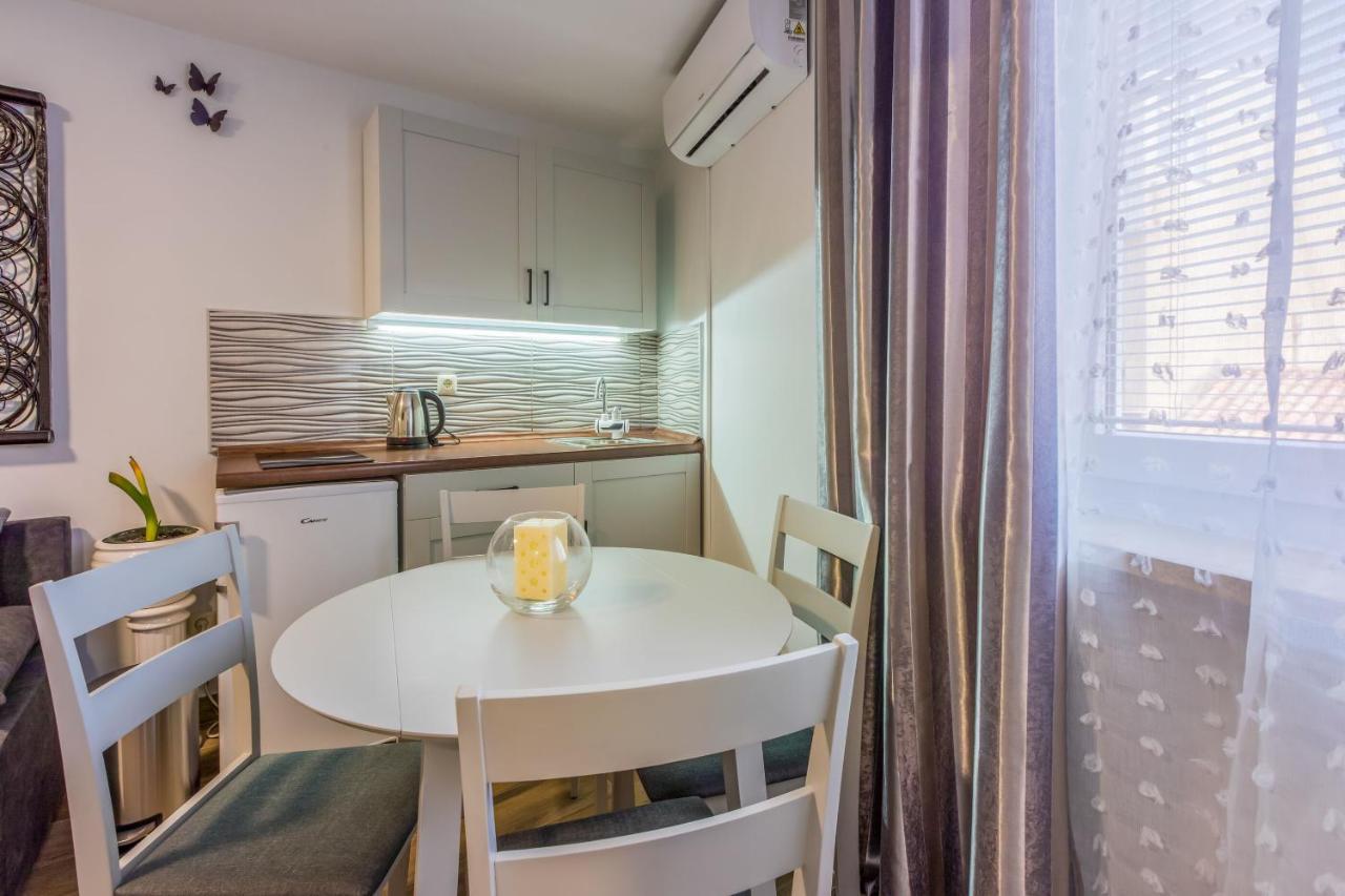 Apartments&Room ART Crikvenica Buitenkant foto