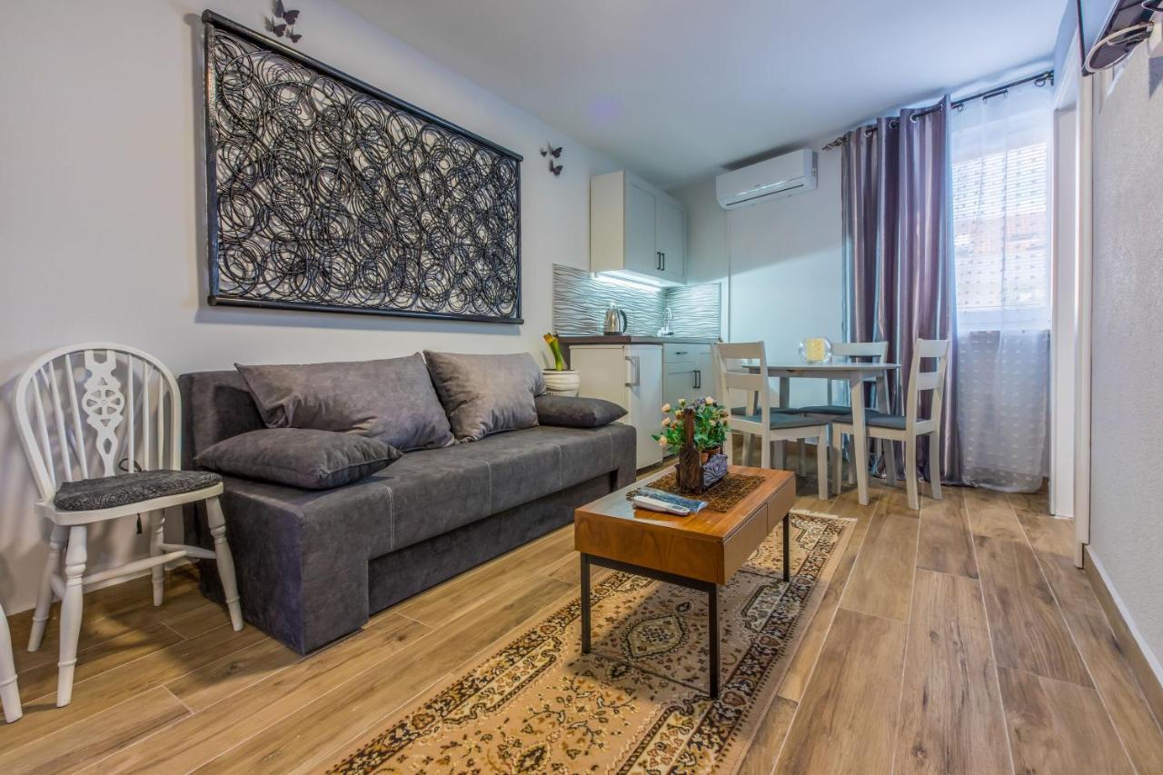 Apartments&Room ART Crikvenica Buitenkant foto